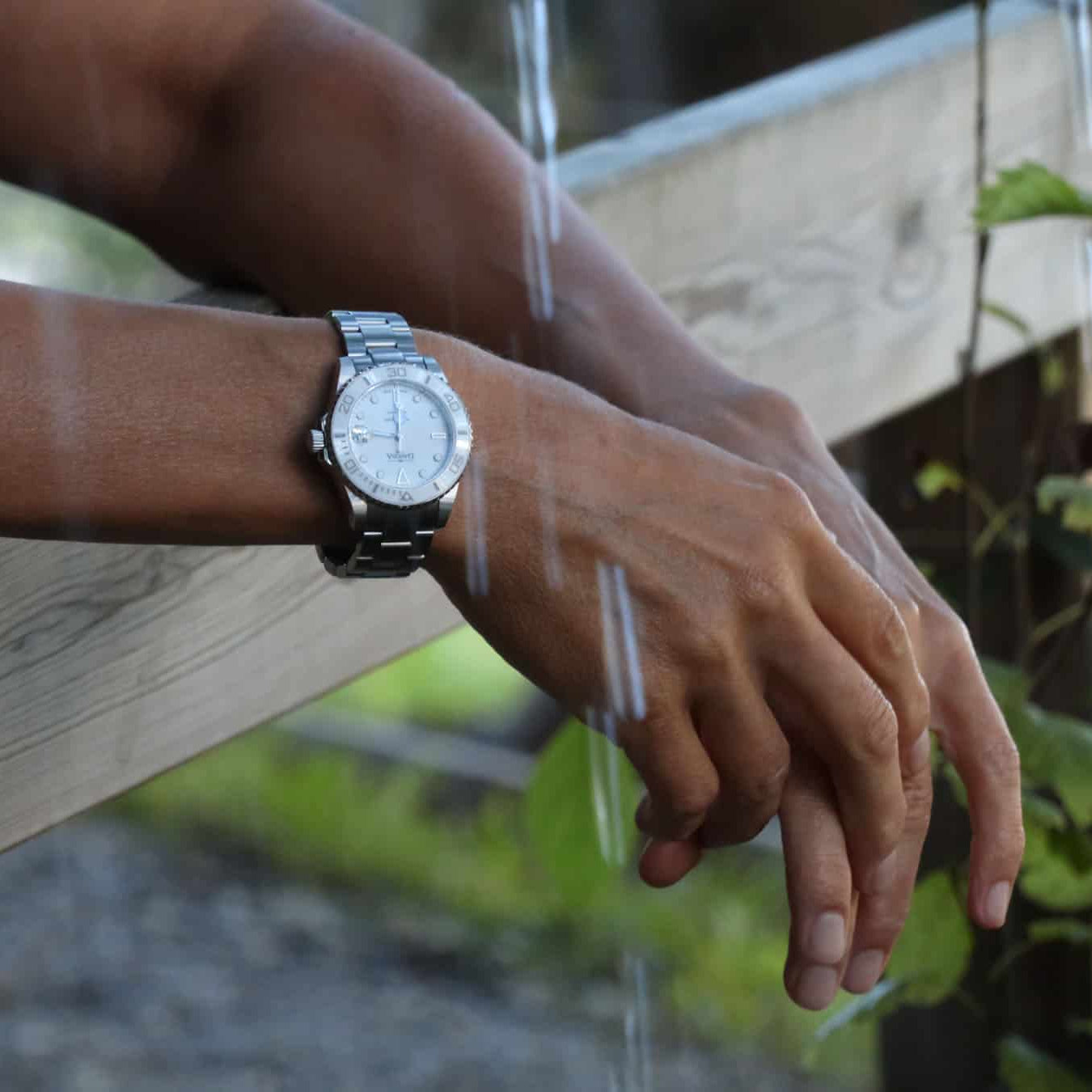Ternos Medium Automatic Swiss-Made White Diving Watch 16619510 Diver Davosa USA Official Distributor. Prices are Final. Tax & duties included.