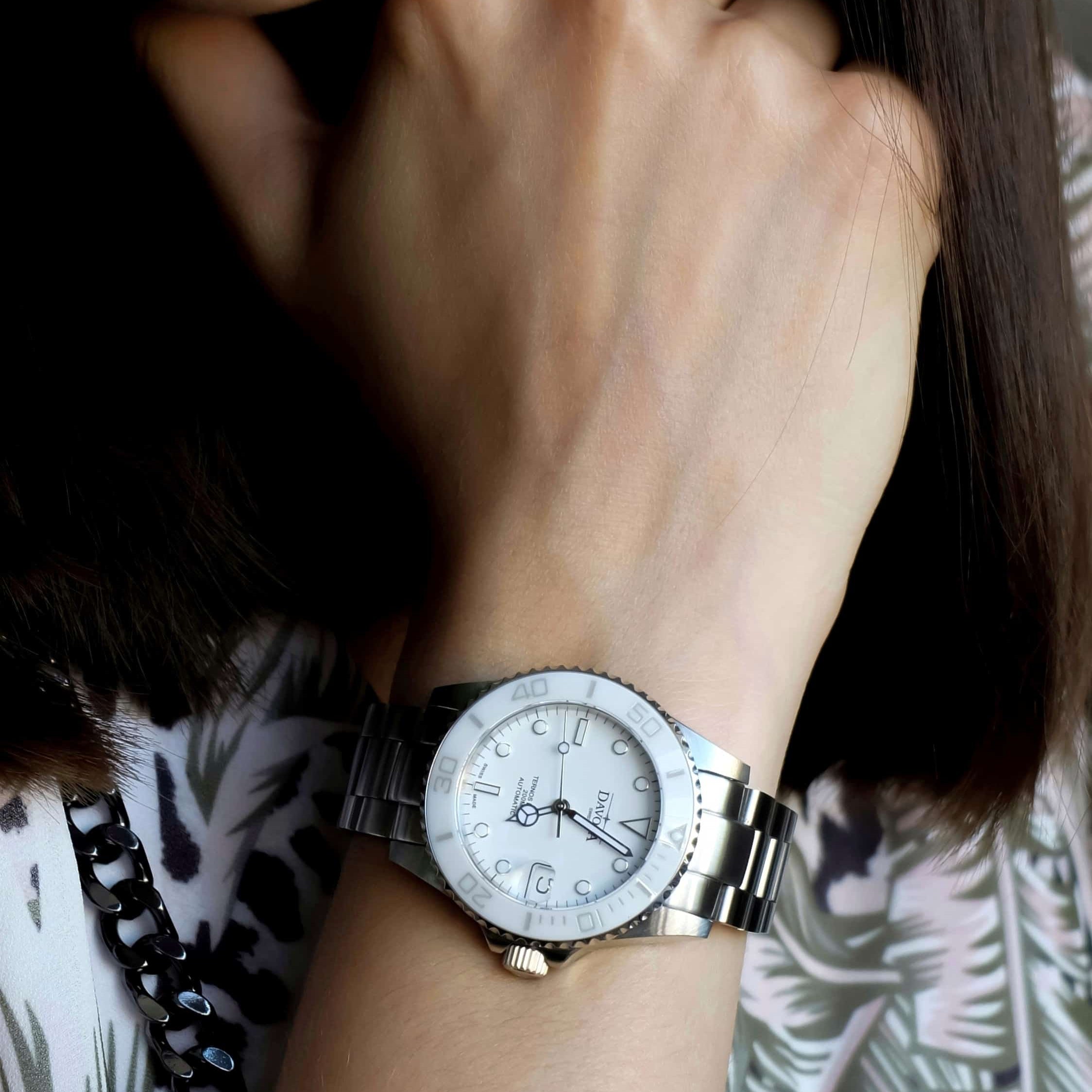 Ternos Medium Automatic Swiss-Made White Diving Watch 16619510 Diver Davosa USA Official Distributor. Prices are Final. Tax & duties included.