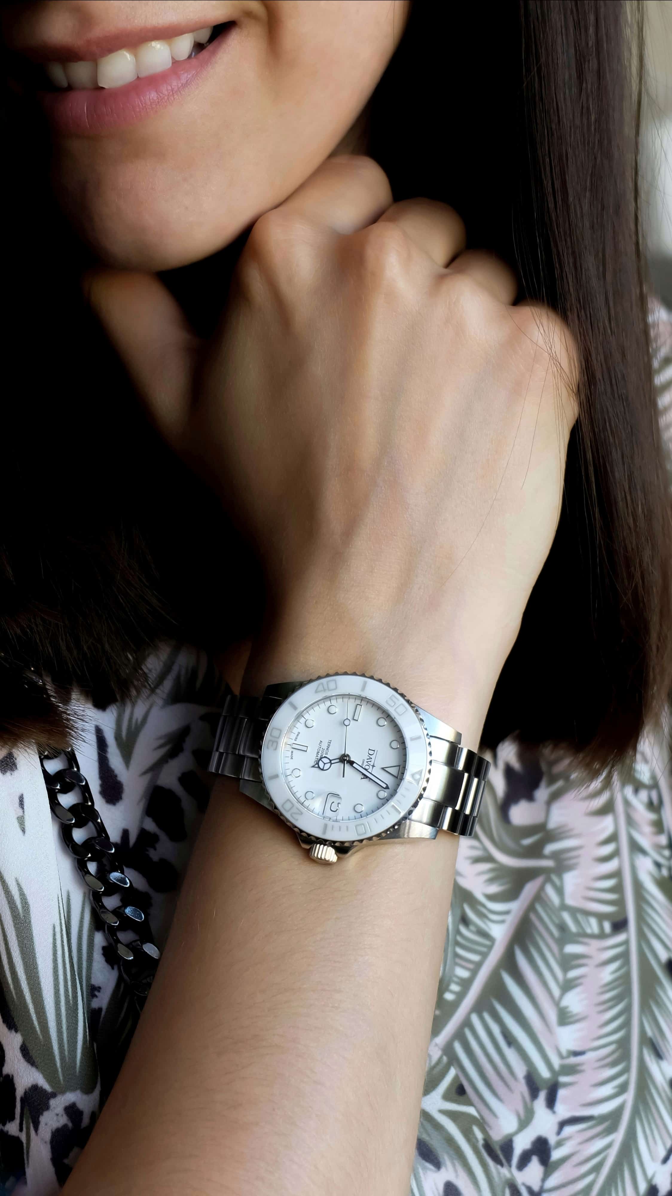 Ternos Medium Automatic Swiss-Made White Diving Watch 16619510 Diver Davosa USA Official Distributor. Prices are Final. Tax & duties included.