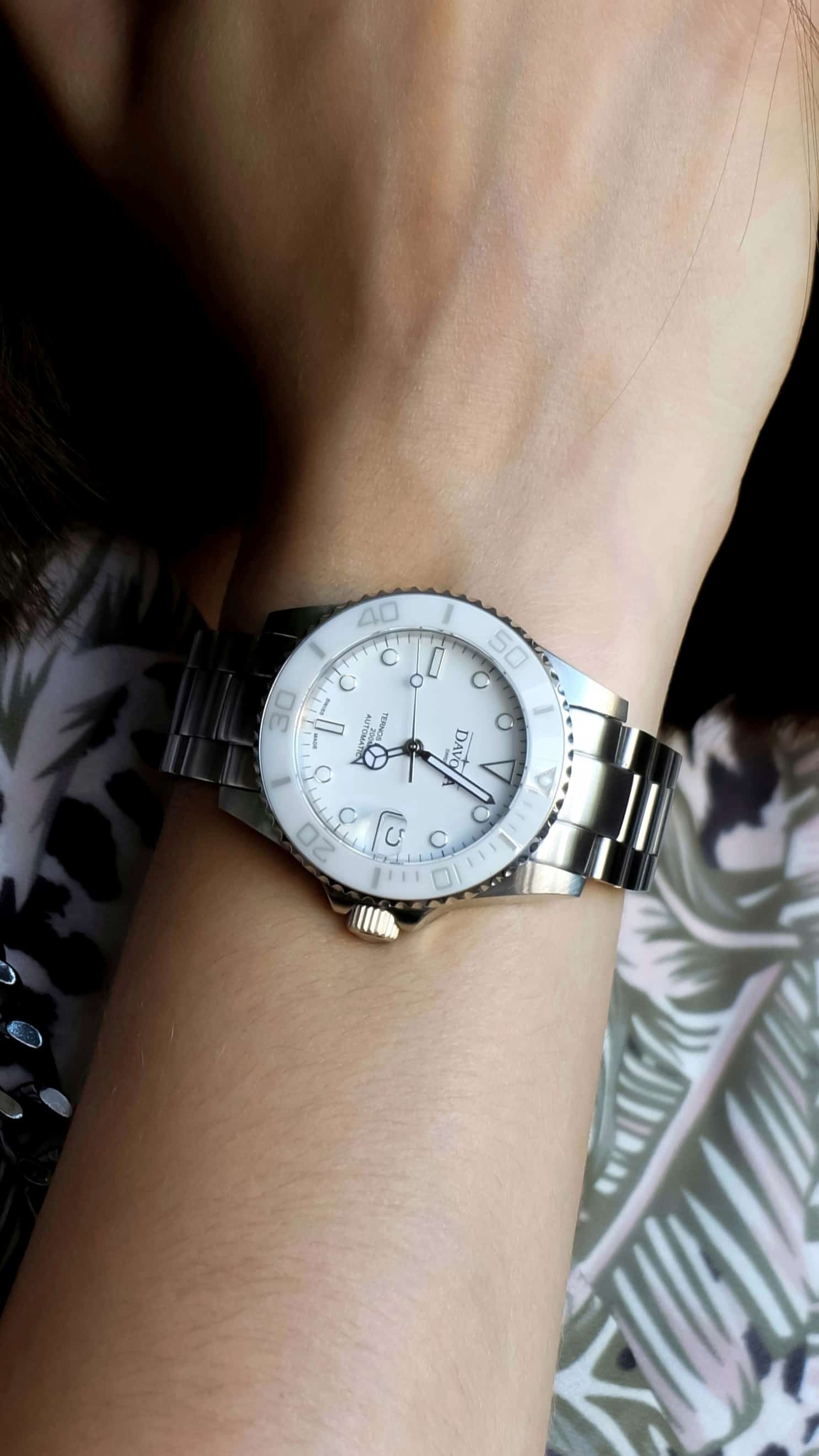 Ternos Medium Automatic Swiss-Made White Diving Watch 16619510 Diver Davosa USA Official Distributor. Prices are Final. Tax & duties included.