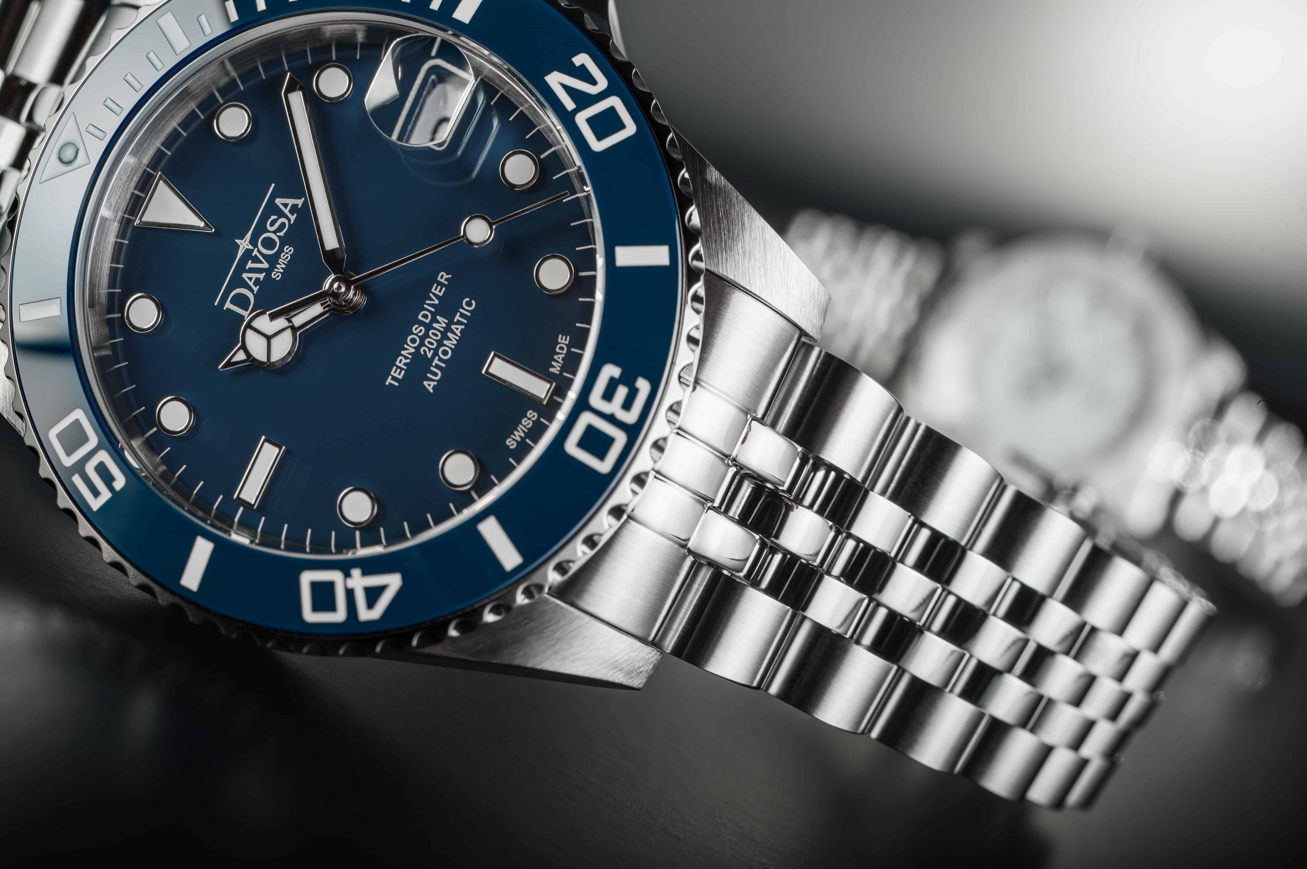 Ternos Medium Automatic 200m Swiss-Made Blue Men's Diver Watch 16619504 Diver Davosa USA Official Distributor. Prices are Final. Tax & duties included.