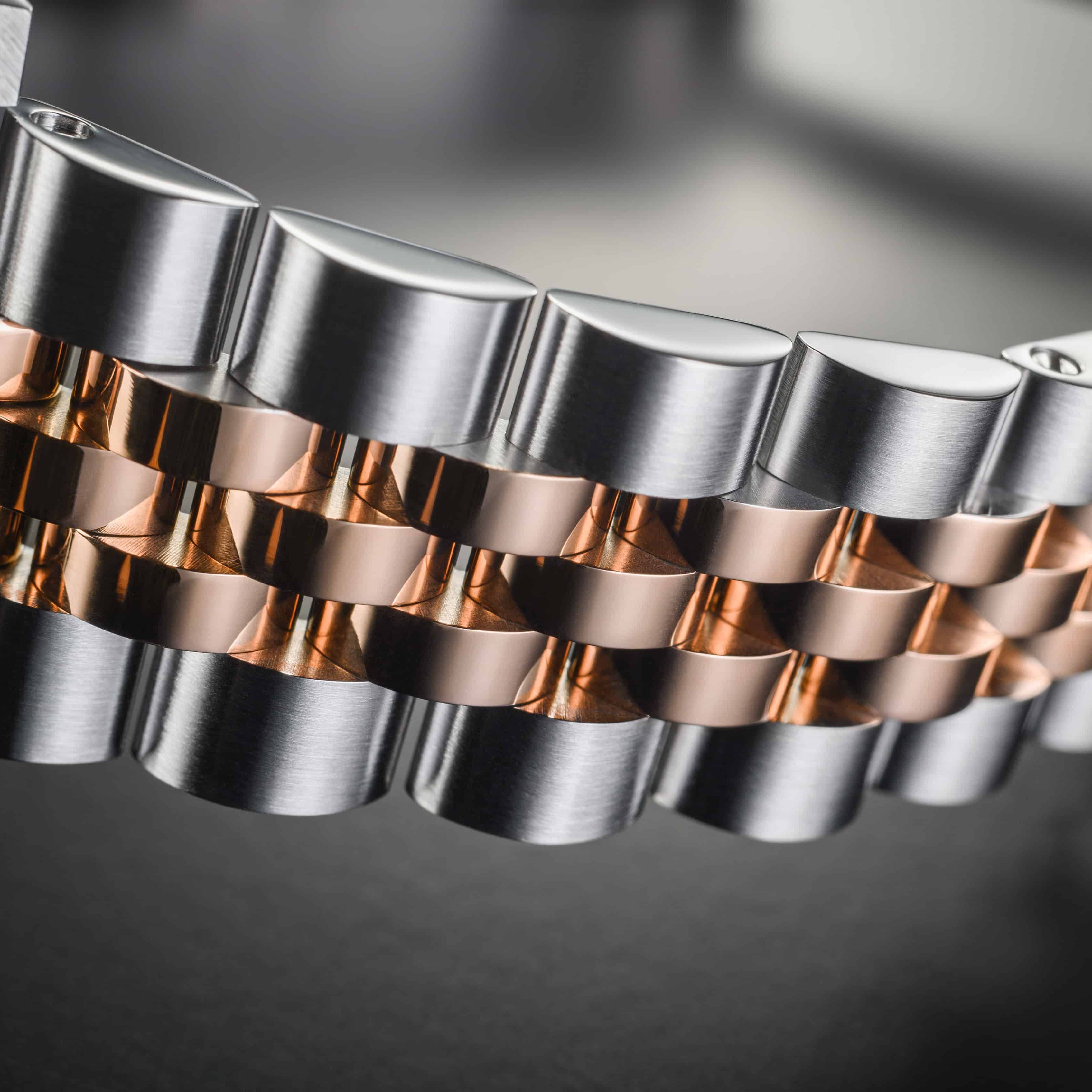 Ternos Medium Automatic White Rose Gold Diving Watch 16619602 Diver Davosa USA Official Distributor. Prices are Final. Tax & duties included.