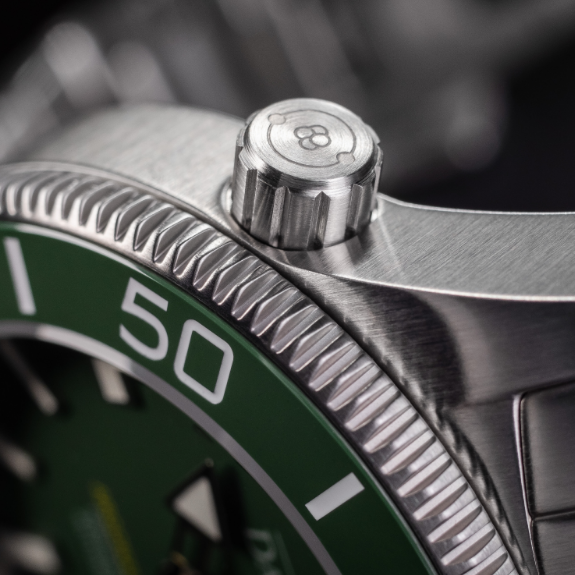 Argonautic BG Automatic 300m Green Men's Diver Watch 16152877 Diver Davosa USA Official Distributor. Prices are Final. Tax & duties included.