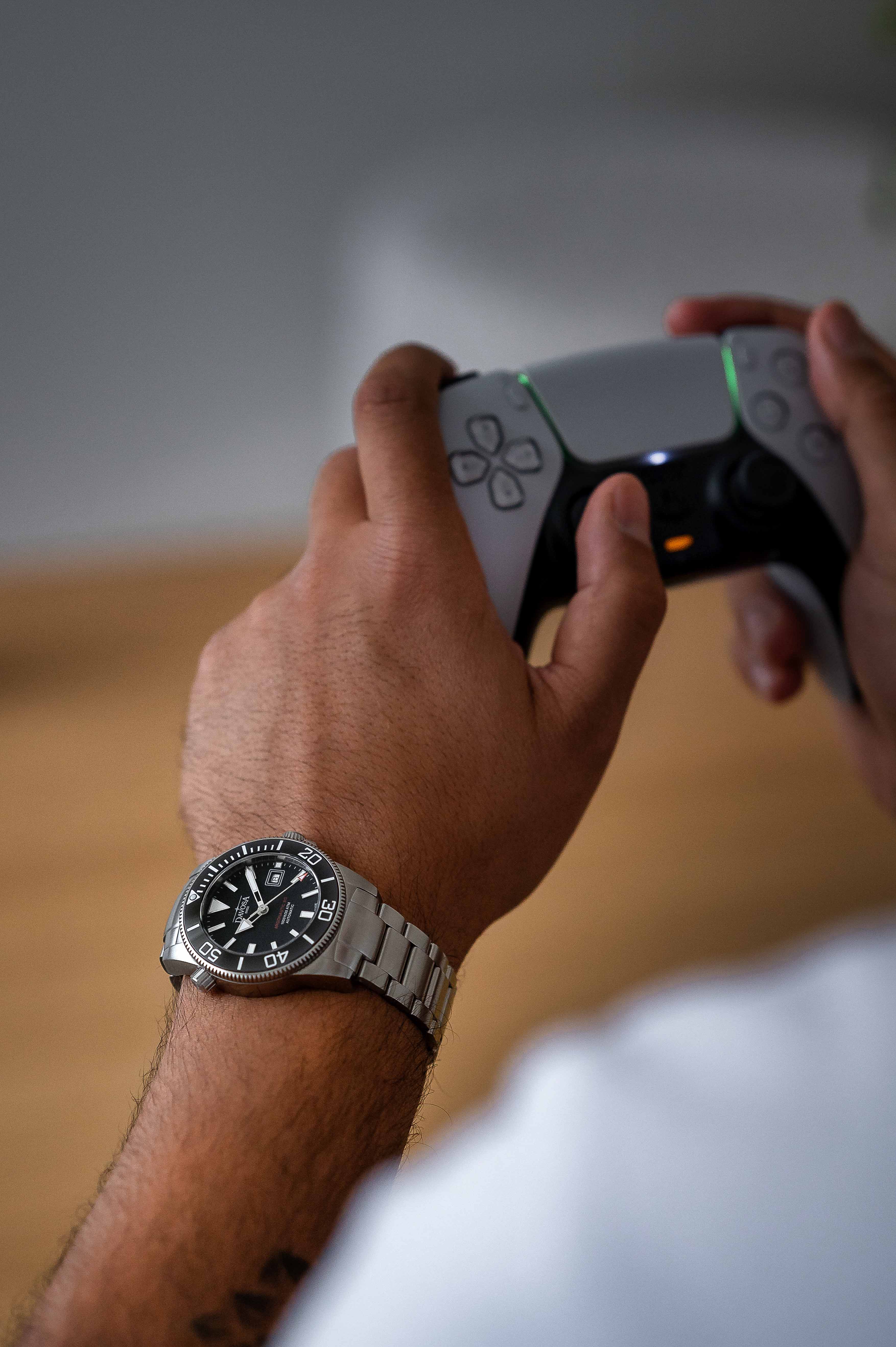 Argonautic BG Automatic 300m Black Men's Diver Watch 16152820 Diver Davosa USA Official Distributor. Prices are Final. Tax & duties included.