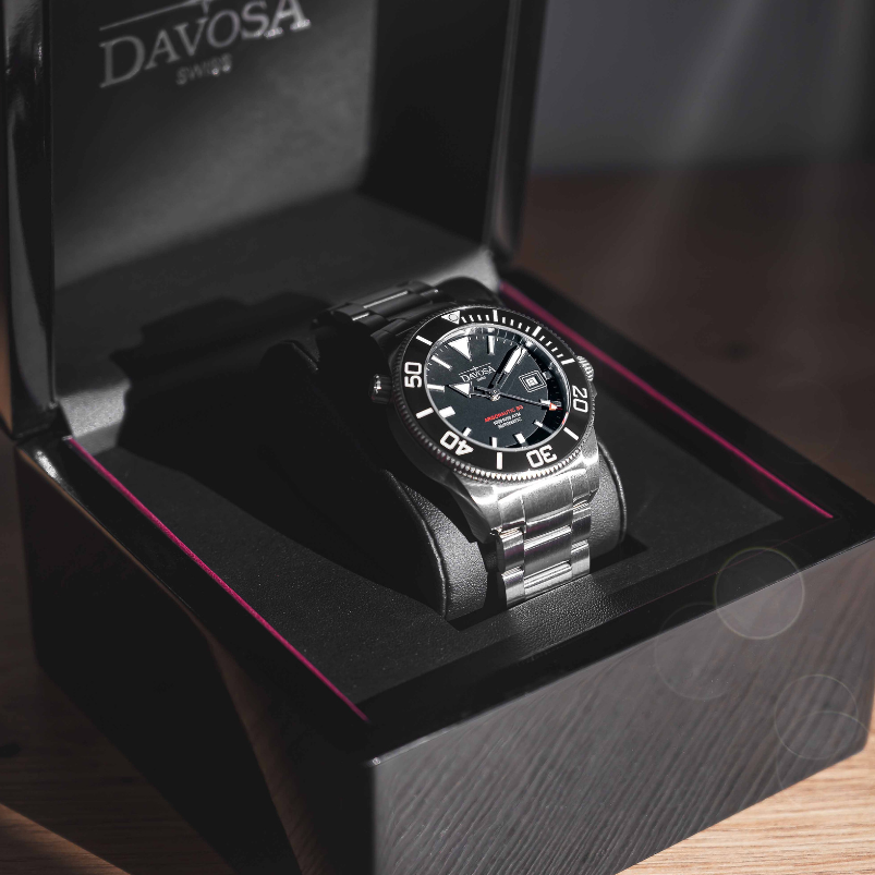 Argonautic BG Automatic 300m Black Men's Diver Watch 16152820 Diver Davosa USA Official Distributor. Prices are Final. Tax & duties included.