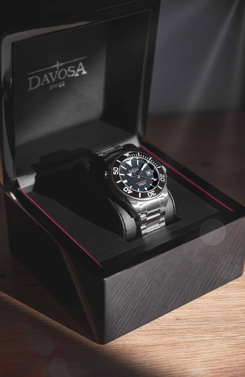 Argonautic BG Automatic 300m Black Men's Diver Watch 16152820 Diver Davosa USA Official Distributor. Prices are Final. Tax & duties included.