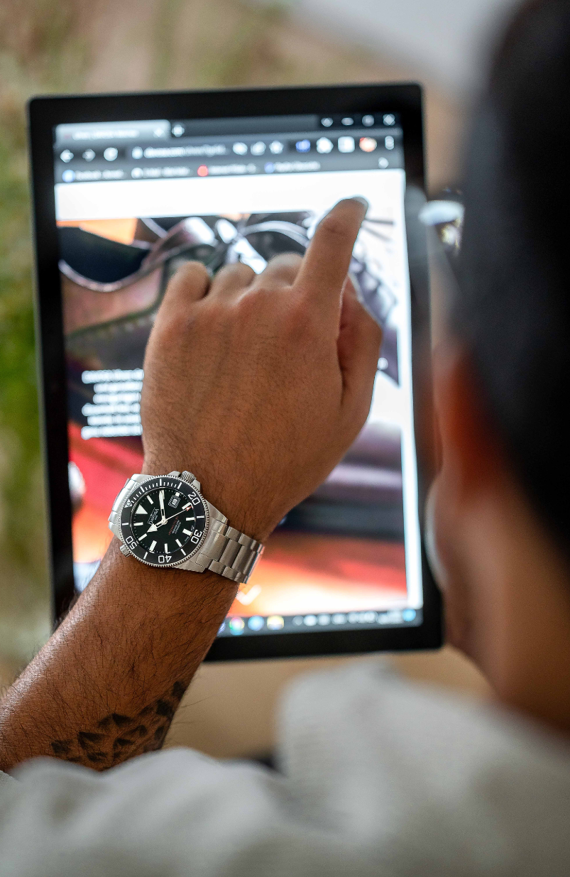 Argonautic BG Automatic 300m Black Men's Diver Watch 16152820 Diver Davosa USA Official Distributor. Prices are Final. Tax & duties included.