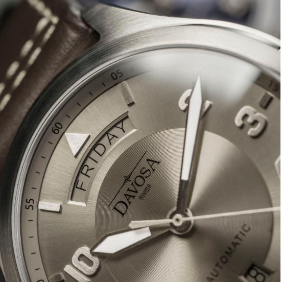 Newton Day-Date Automatic 44mm Gold Brown Pilot Watch 16158515 Pilot Davosa USA Official Distributor. Prices are Final. Tax & duties included.