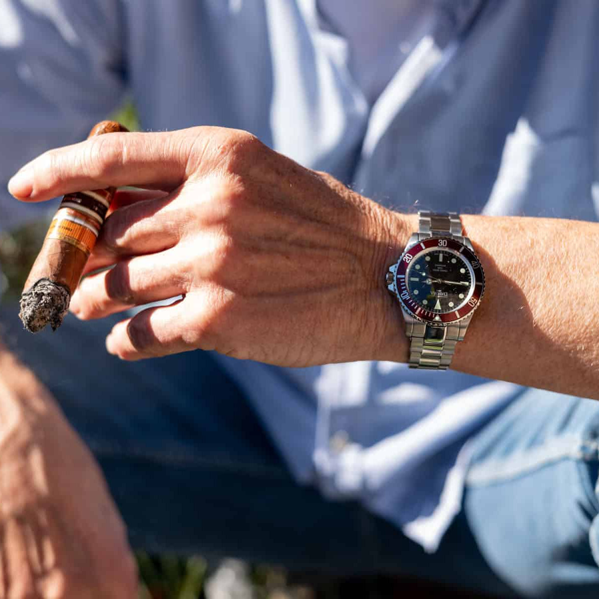 Ternos Sixties Automatic 100m Black Burgundy Diving Watch 16152560 Diver Davosa USA Official Distributor. Prices are Final. Tax & duties included.