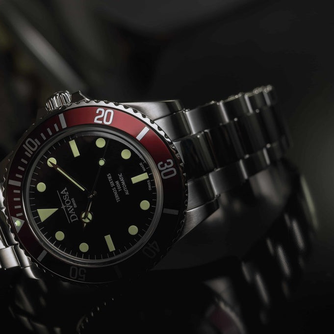 Ternos Sixties Automatic 100m Black Burgundy Diving Watch 16152560 Diver Davosa USA Official Distributor. Prices are Final. Tax & duties included.