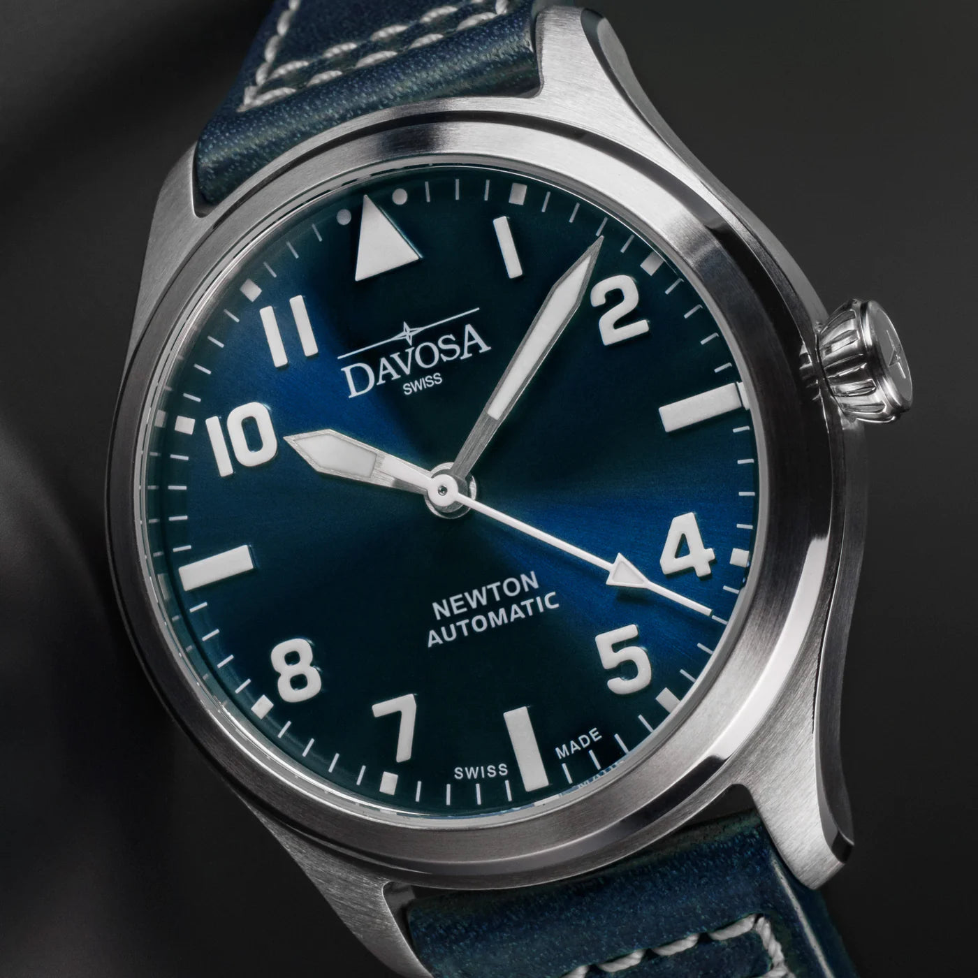 Newton Automatic 40mm Blue Blue Pilot Watch 16153045 Pilot Davosa USA Official Distributor. Prices are Final. Tax & duties included.   