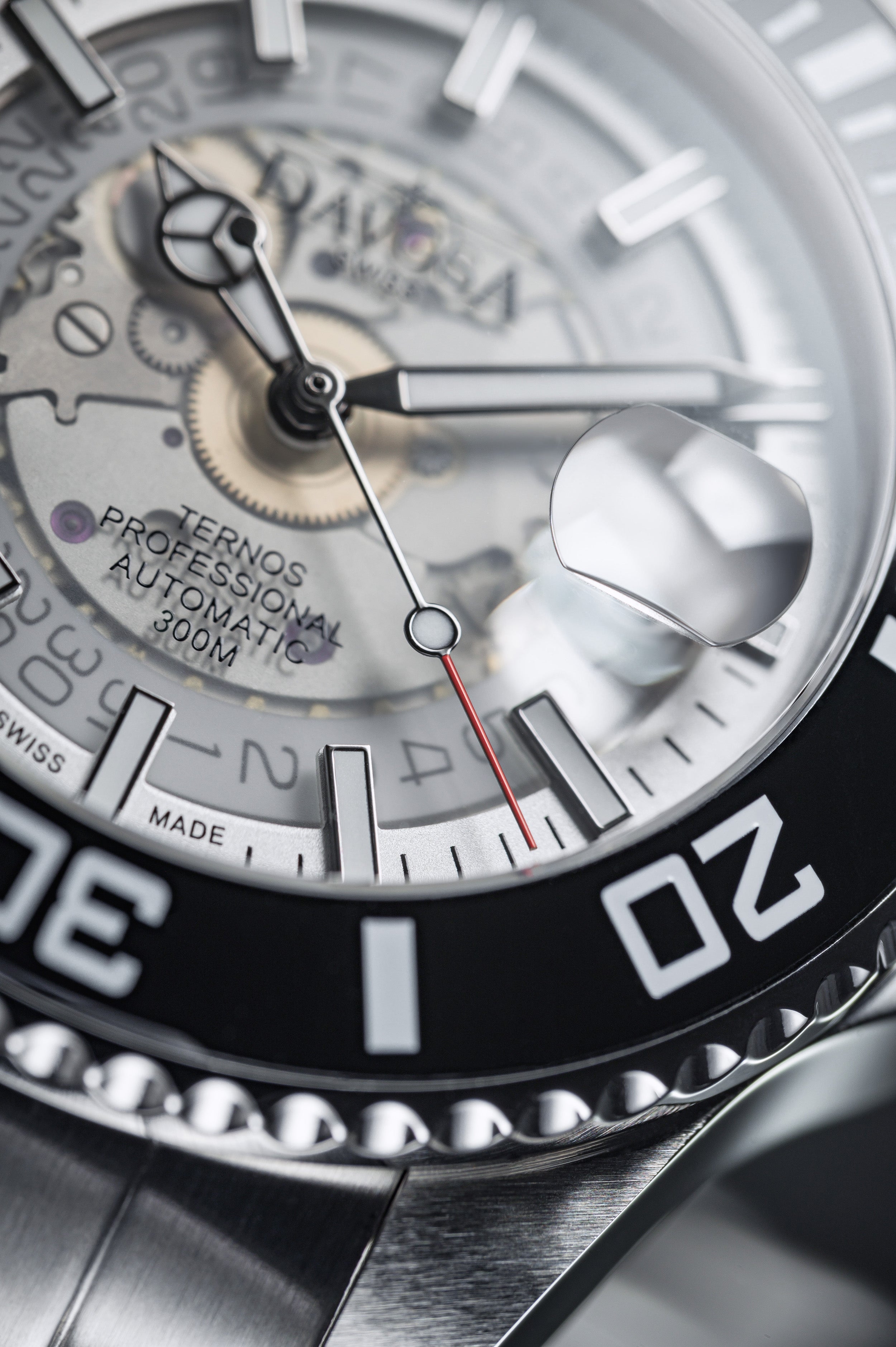 Ternos Professional Auto Nebulous 300m White Diving Watch 16153510 Diver Davosa USA Official Distributor. Prices are Final. Tax & duties included.