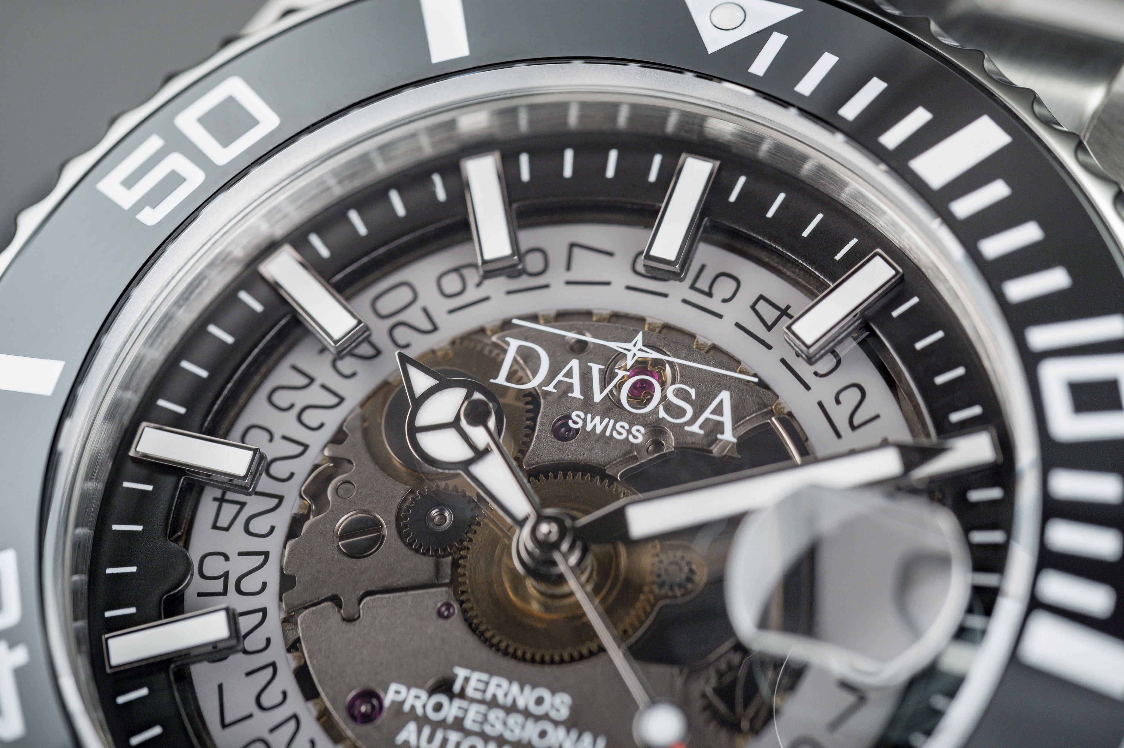 Ternos Professional Auto Nebulous 200m Black Diving Watch 16153550 Diver Davosa USA Official Distributor. Prices are Final. Tax & duties included.