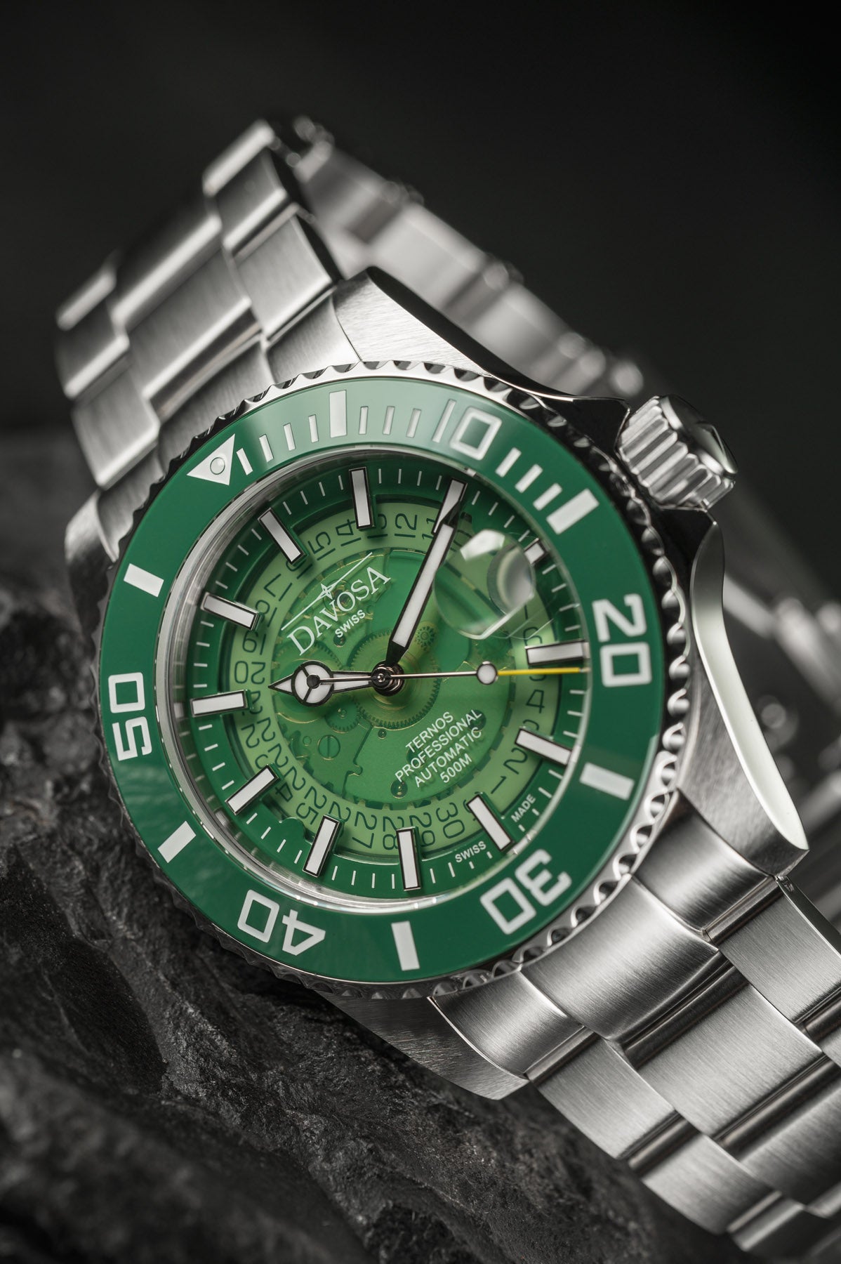 Ternos Professional Auto Nebulous 300m Green Diving Watch 16153570 Diver Davosa USA Official Distributor. Prices are Final. Tax & duties included.