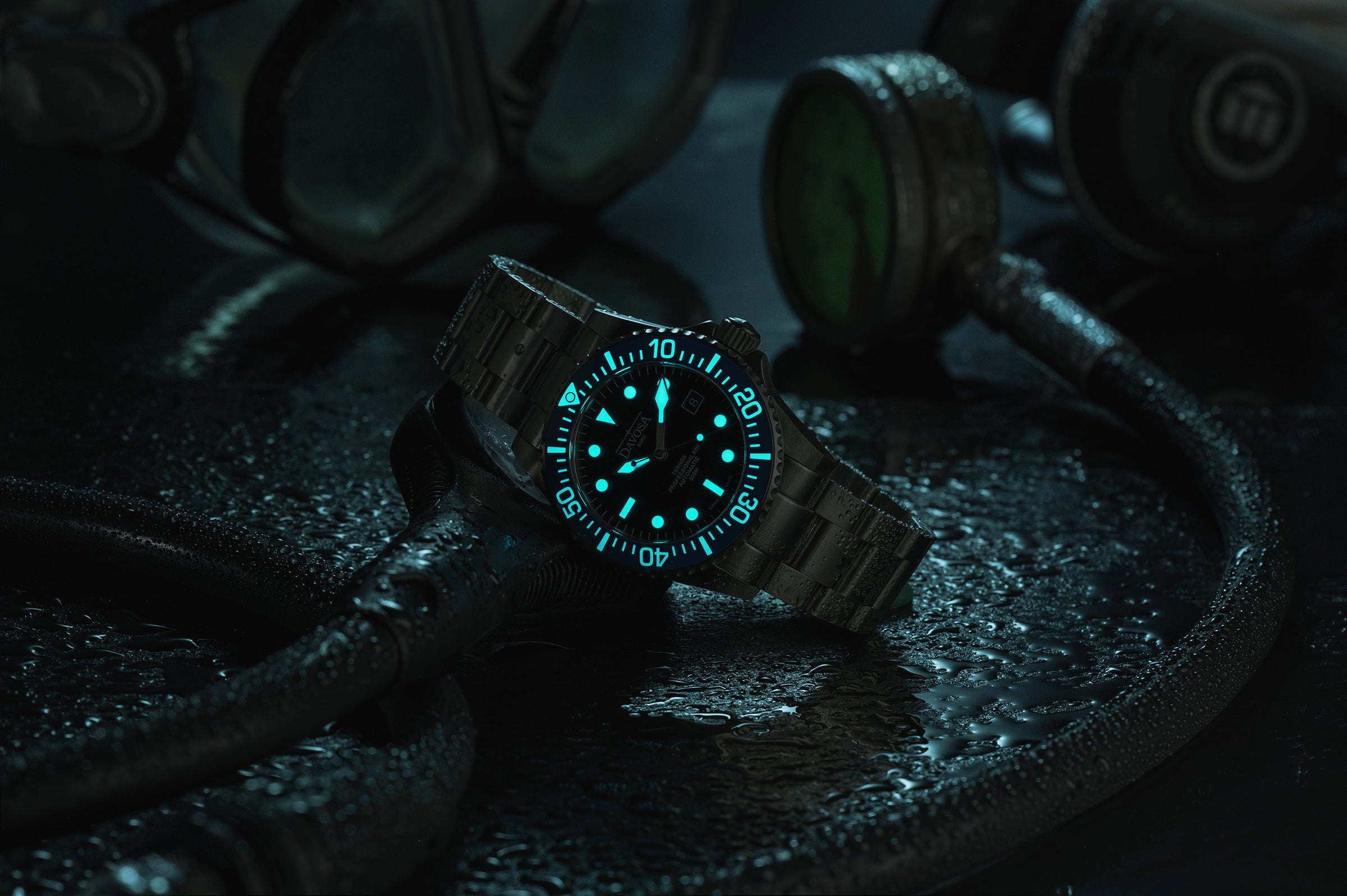 Ternos Professional 68h Automatic 300m Black Blue Green Diving Watch Collection Diver Davosa USA Official Distributor. Prices are Final. Tax & duties included.   