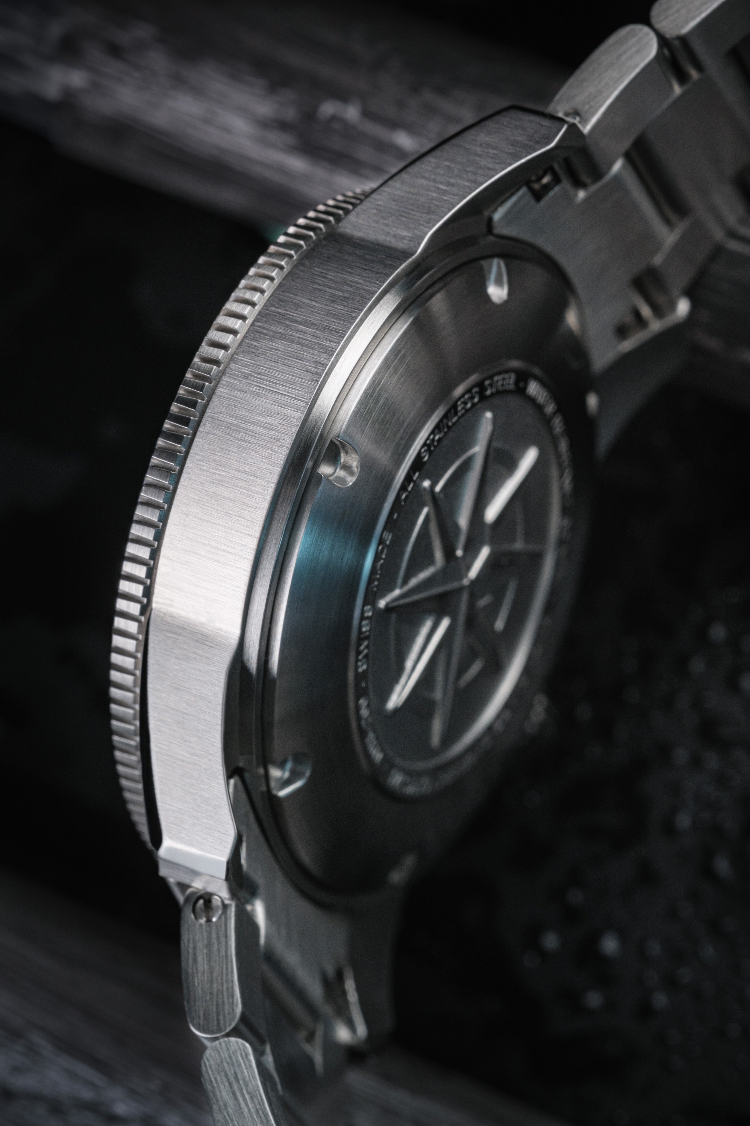 DAVOSA Argonautic World Traveller | Black GMT Watch | 161.542.50 GMT Davosa USA