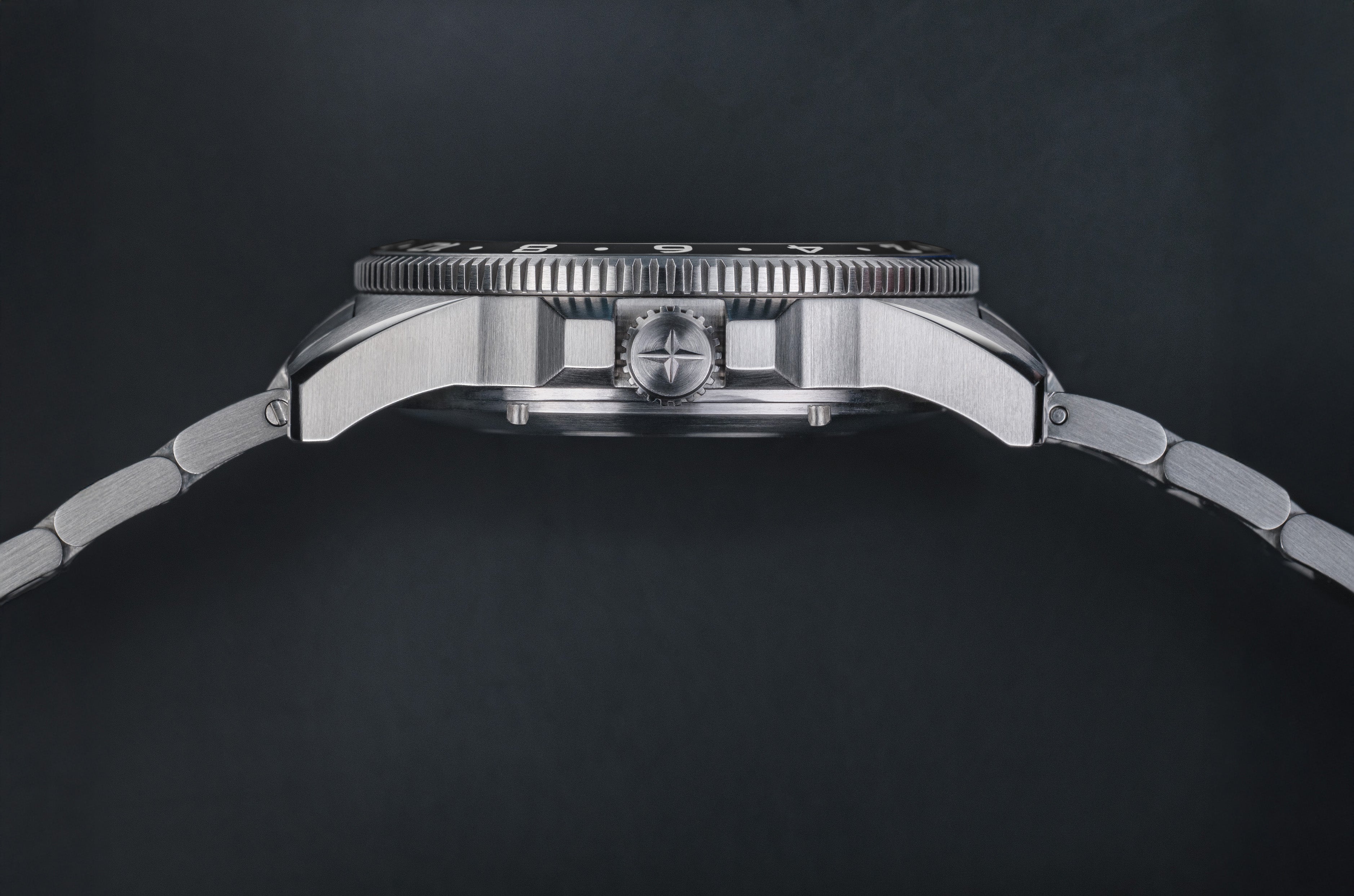 DAVOSA Argonautic World Traveller | Black GMT Watch | 161.542.50 GMT Davosa USA