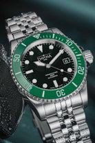 Ternos Diver Automatic 200m Swiss-Made Green and Black Unisex Diver Watch 161.552.07 With Loupe and Pentalink bracelet Diver Davosa USA Official Distributor. Prices are Final. Tax & duties included.