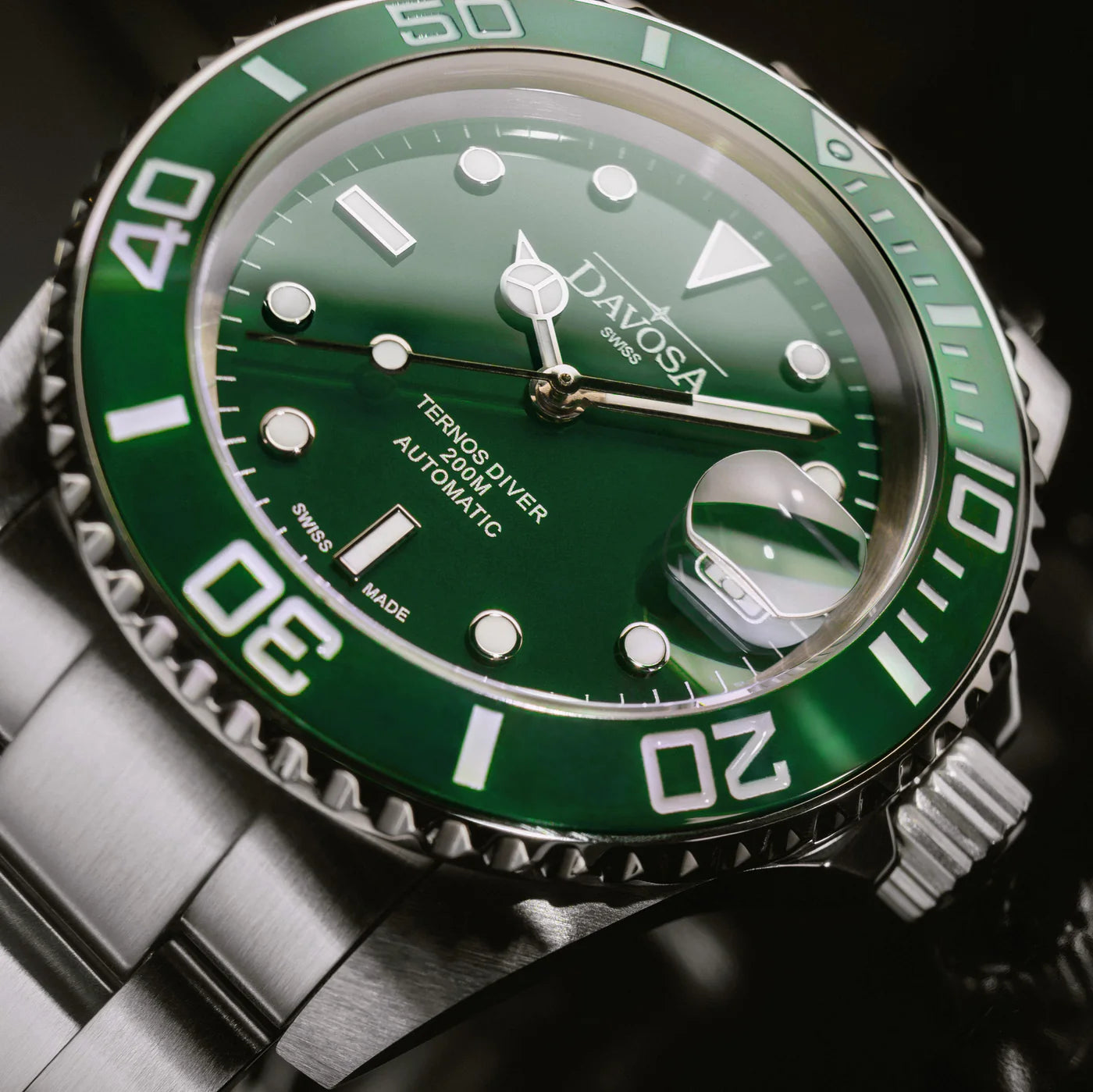 Ternos Ceramic Automatic 200m Green Diving Watch 16155570 Diver Davosa USA Official Distributor. Prices are Final. Tax & duties included.