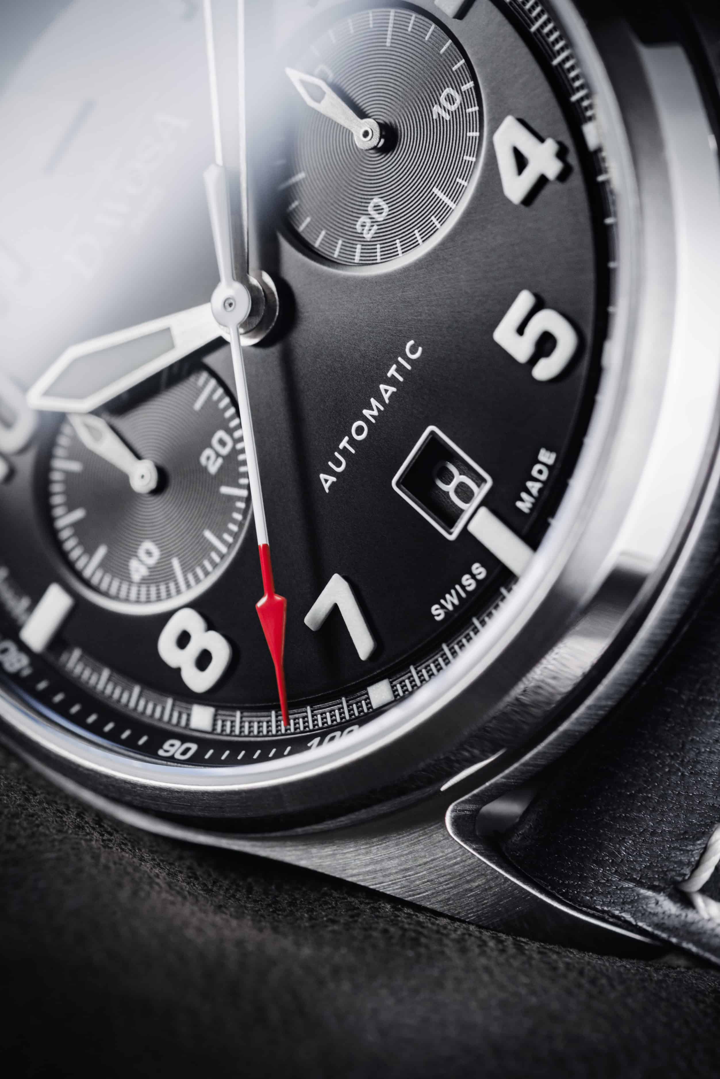 Newton Pilot Chronograph | Limited Edition - 300 units | 161.578.55 Pilot Davosa USA Official Distributor. Prices are Final. Tax & duties included.