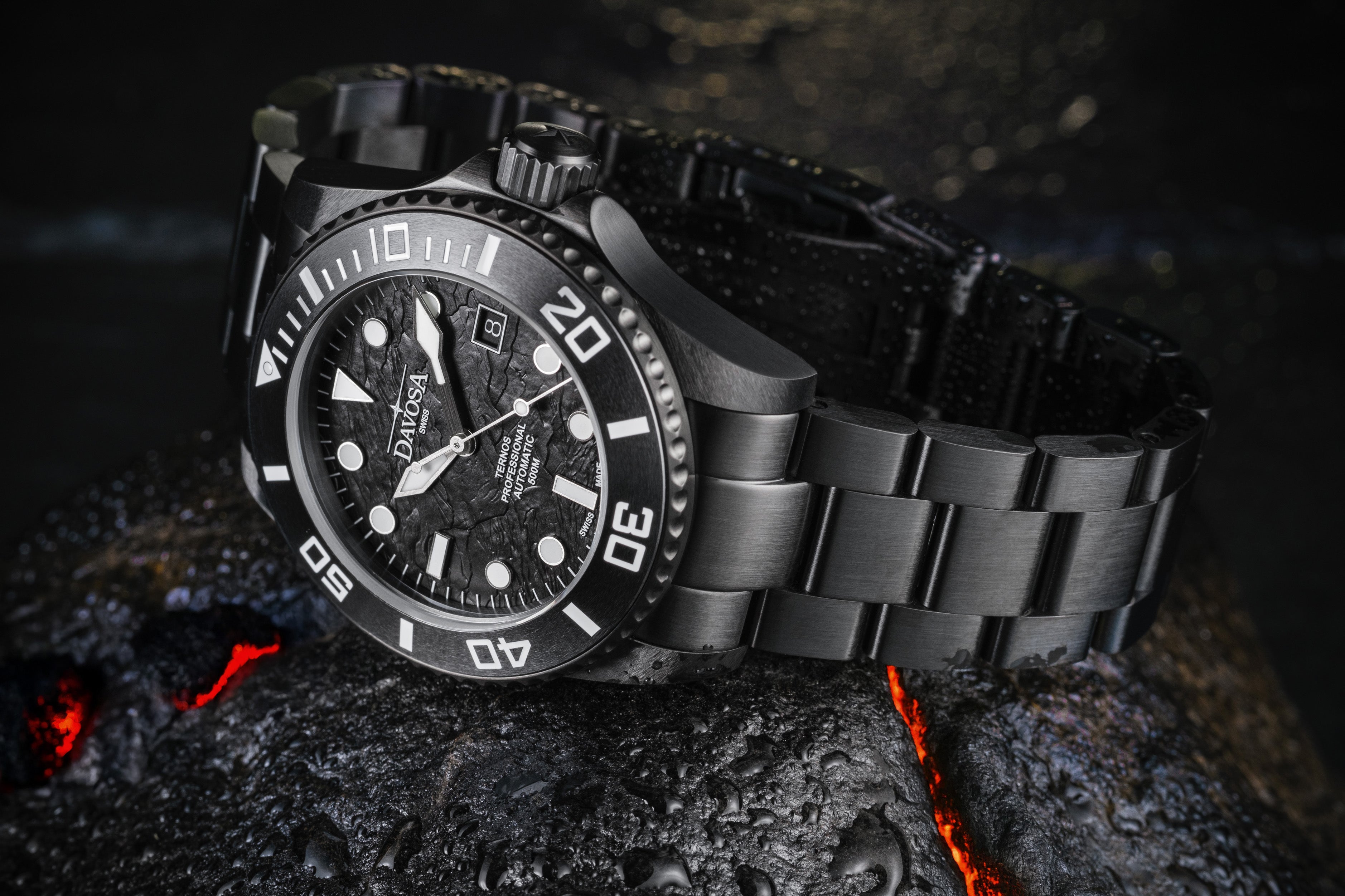 Ternos Professional Black Rock Limited Edition Metal Trialink Bracelet Version Diver Davosa USA Official Distributor. Prices are Final. Tax & duties included.