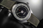 Newton Automatic Speedometer Gray Gray Pilot Racing Watch 16158725 Pilot Davosa USA Official Distributor. Prices are Final. Tax & duties included.   