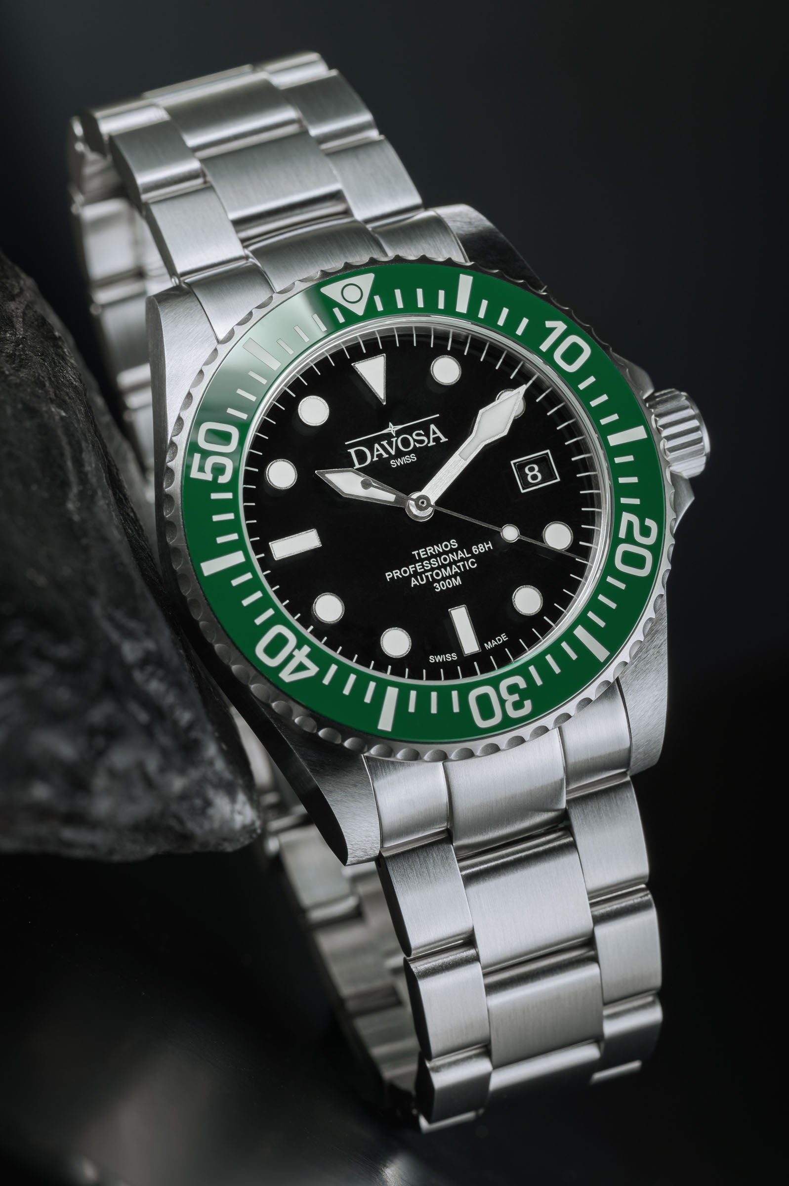 Ternos Professional 68h Automatic 300m Black Blue Green Diving Watch Collection Diver Davosa USA Official Distributor. Prices are Final. Tax & duties included.   