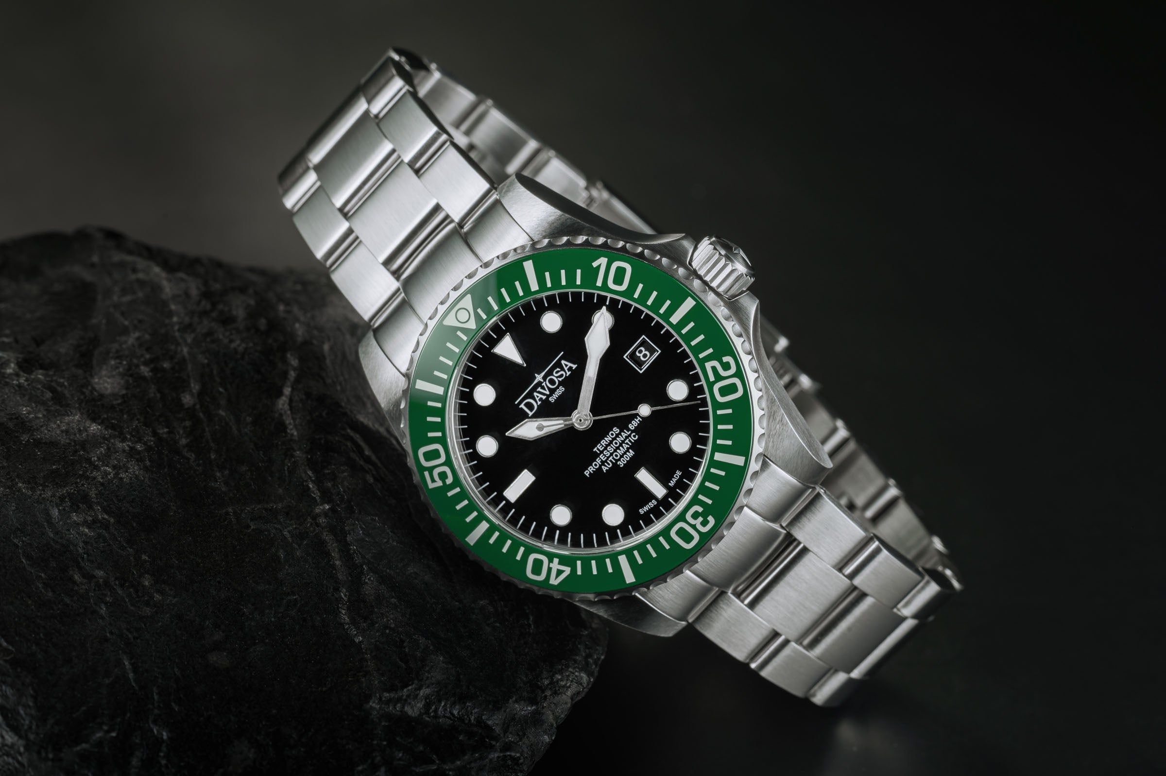 Ternos Professional 68h Automatic 300m Black Blue Green Diving Watch Collection Diver Davosa USA Official Distributor. Prices are Final. Tax & duties included.   