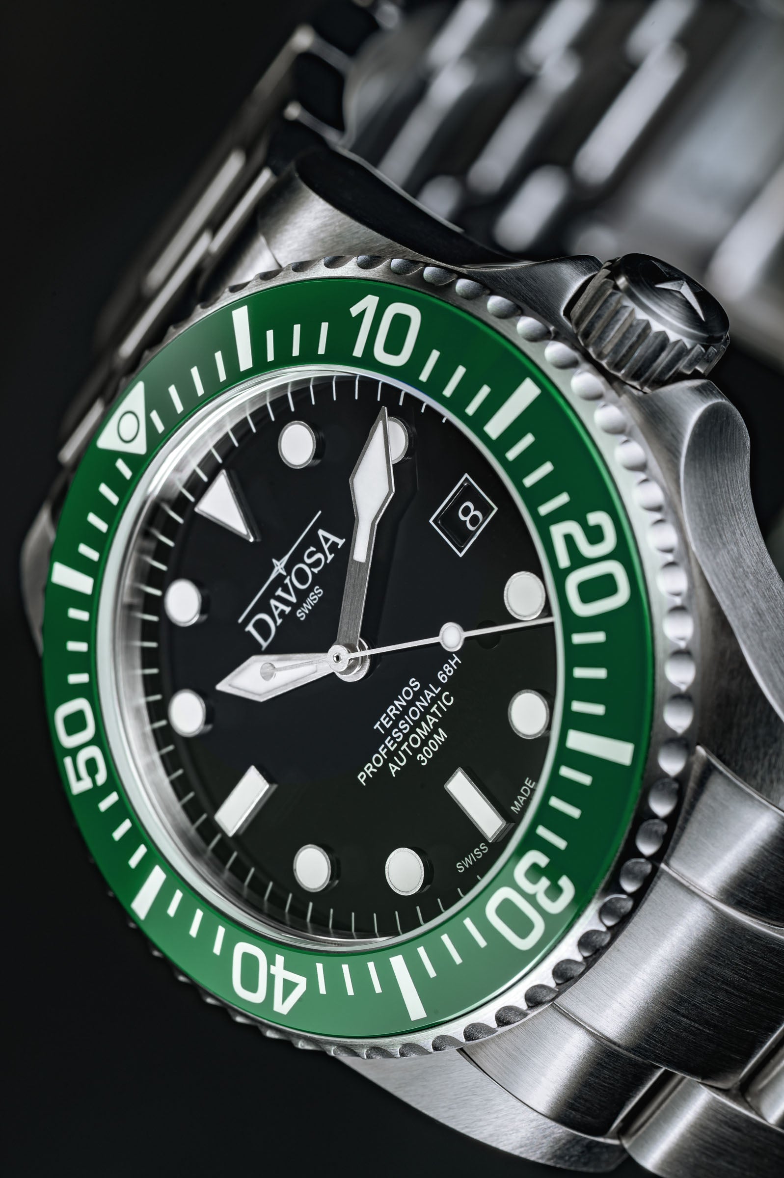 Ternos Professional 68h Automatic 300m Black Blue Green Diving Watch Collection Diver Davosa USA Official Distributor. Prices are Final. Tax & duties included.   