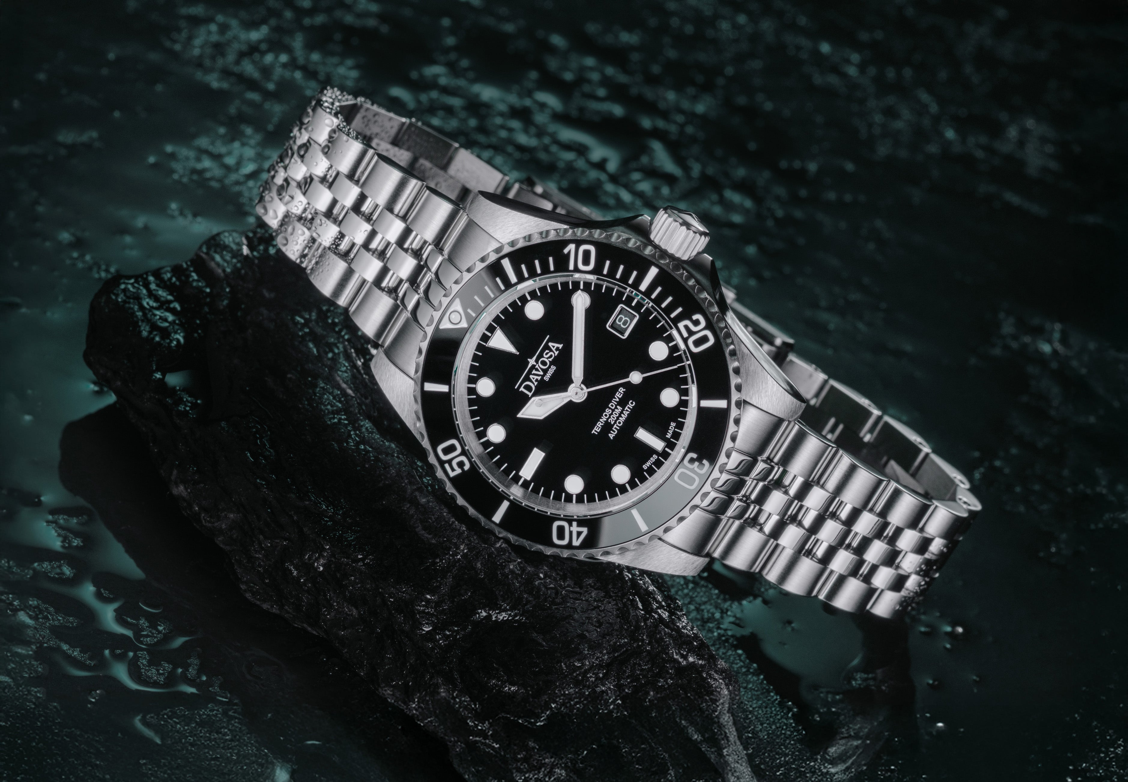 Ternos Ceramic Automatic 200m Swiss-Made Black Unisex Diver Watch 161.550.05 No Loupe with Pentalink Bracelet Diver Davosa USA Official Distributor. Prices are Final. Tax & duties included.