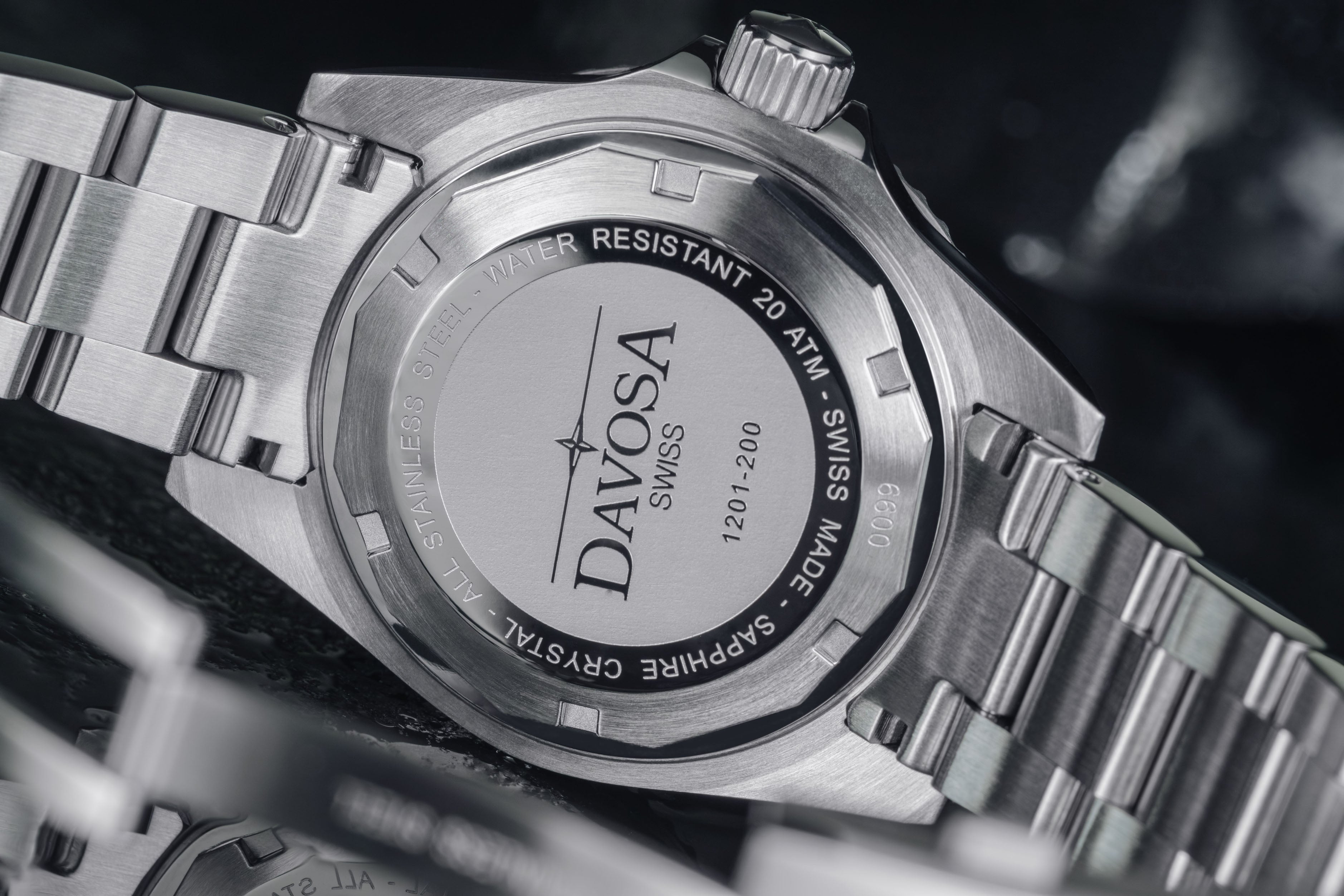 Ternos Ceramic Automatic 200m Swiss-Made Black Unisex Diver Watch 161.550.50 No Loupe Diver Davosa USA Official Distributor. Prices are Final. Tax & duties included.