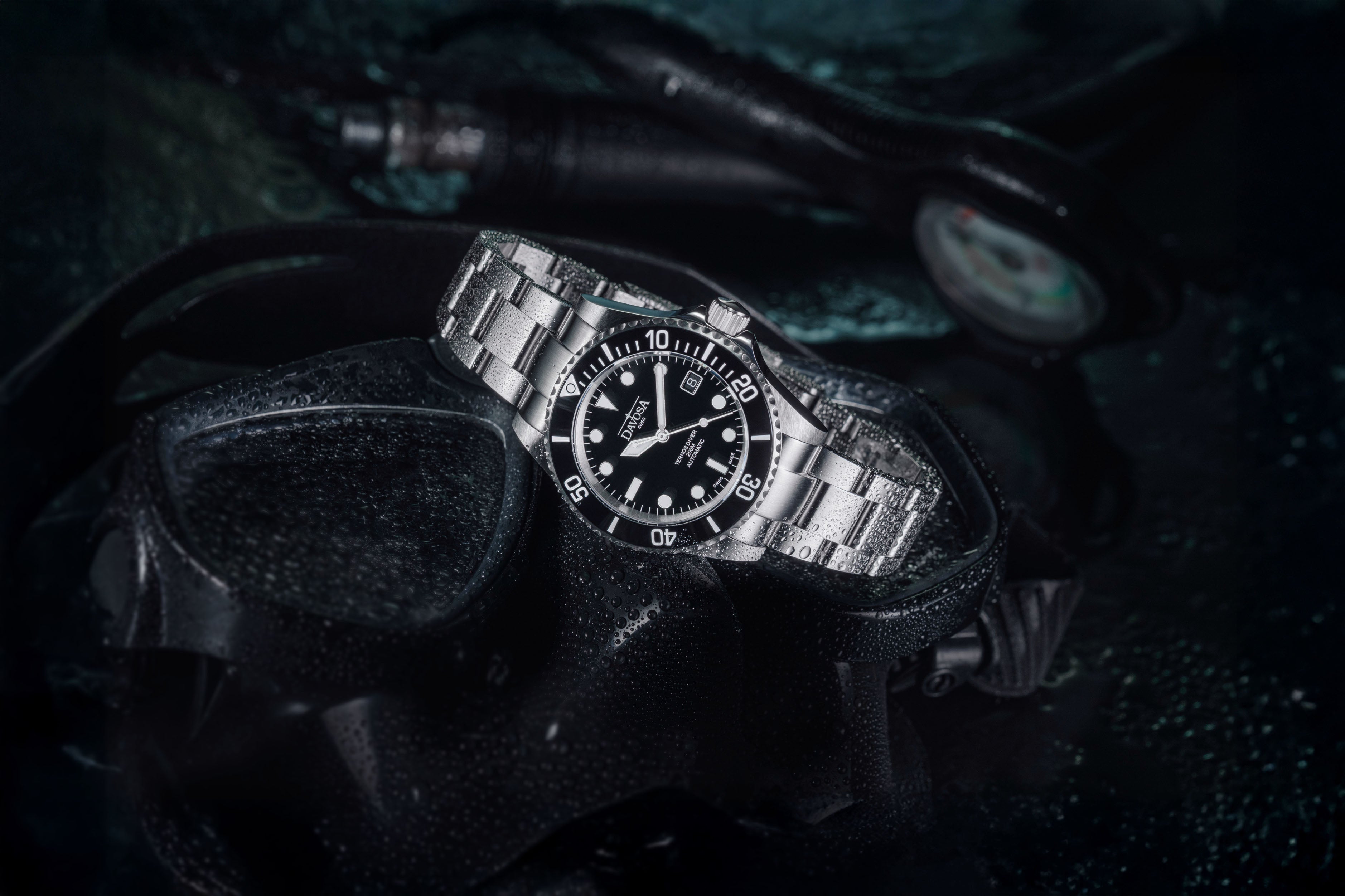 Ternos Ceramic Automatic 200m Swiss-Made Black Unisex Diver Watch 161.550.50 No Loupe Diver Davosa USA Official Distributor. Prices are Final. Tax & duties included.