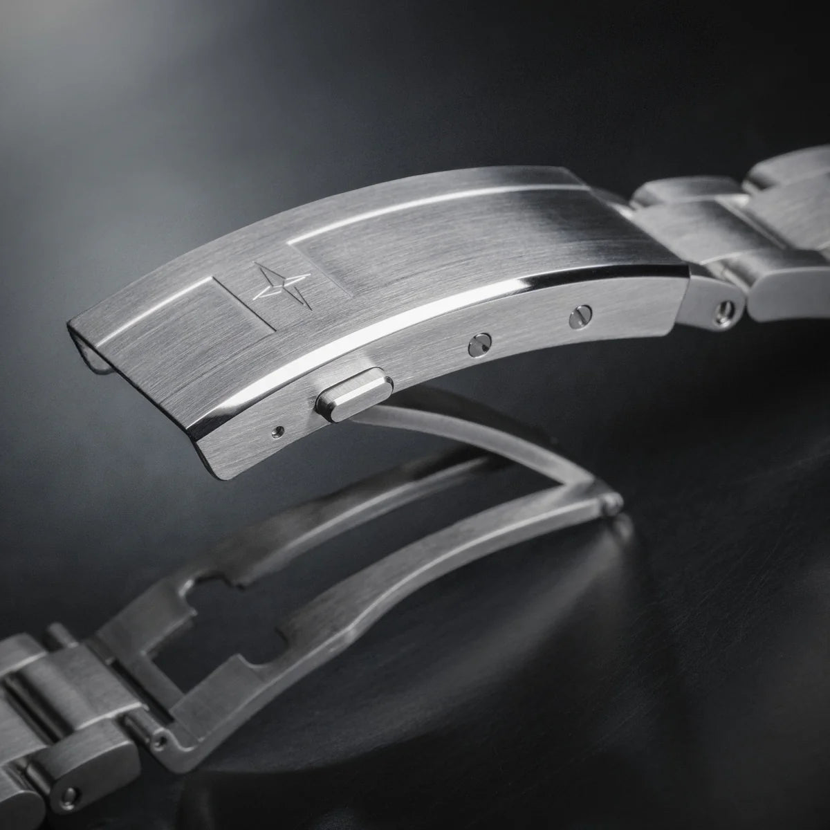 Folding clasp with WaveSlide micro adjustment for Argonautic 39 watch Trialink bracelet - 210.532.10 bracelet Davosa USA
