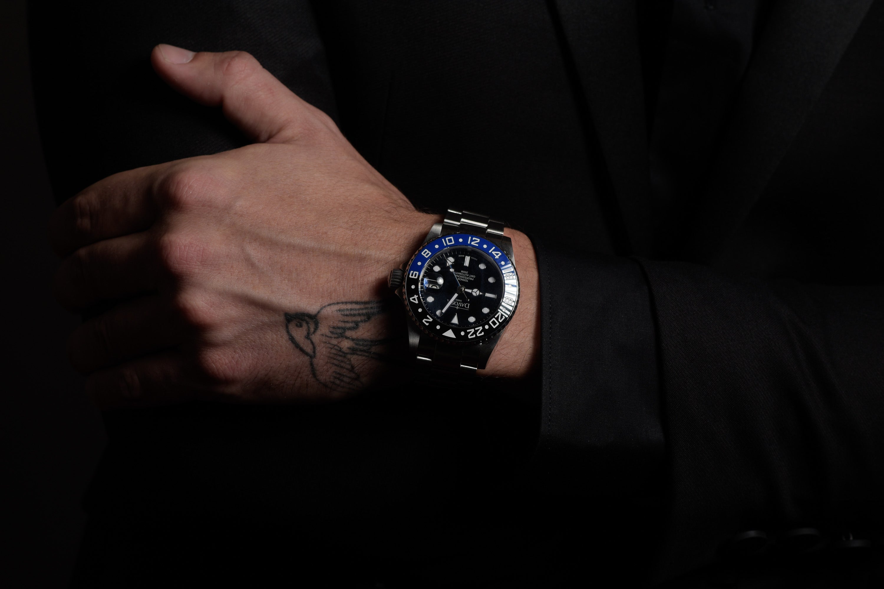 Ternos Professional Automatic 200m GMT Black Blue Diving Watch 16157145 GMT Davosa USA Official Distributor. Prices are Final. Tax & duties included.   